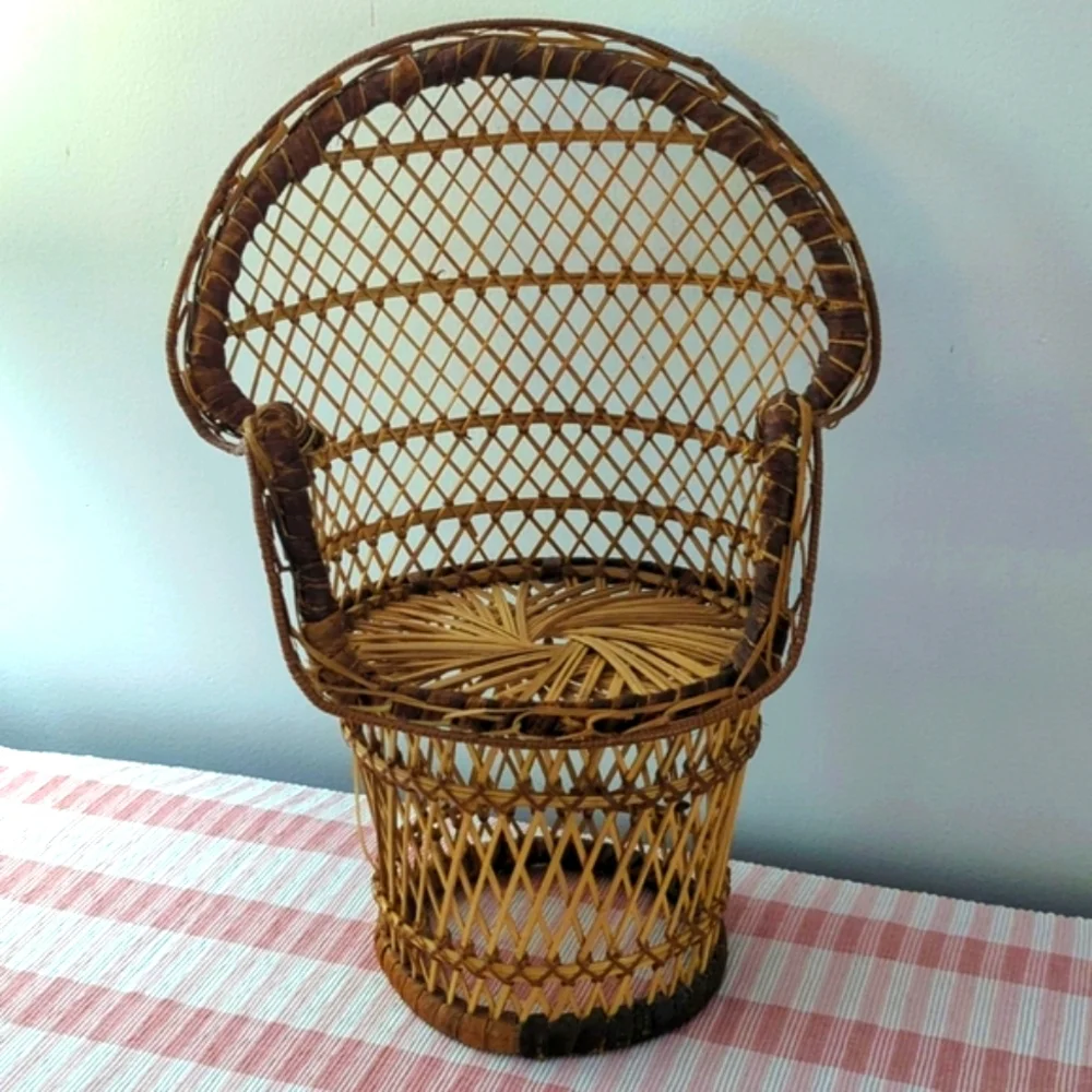 Vintage Wicker Plant Chair Stand - Picture 3 of 7